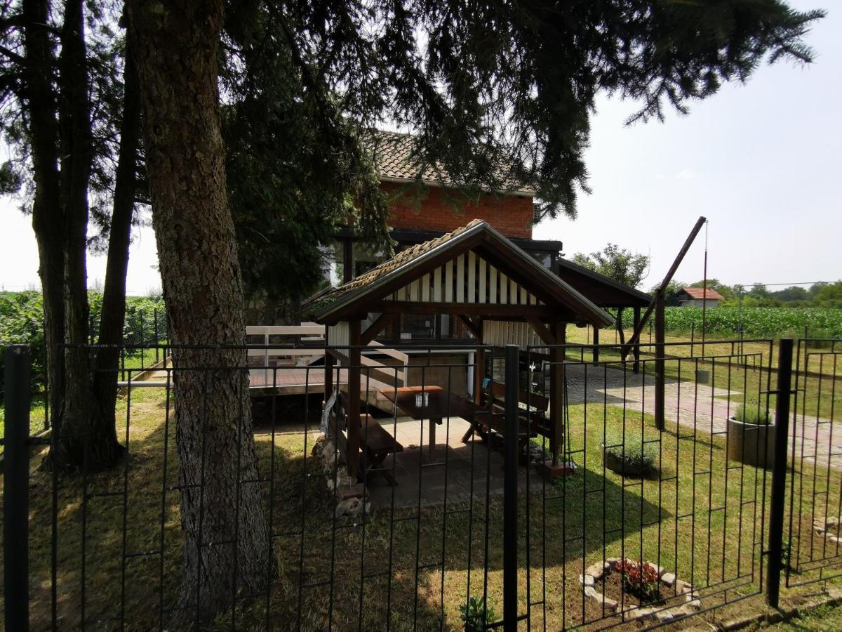 Kuca Za Odmor Bella Villa Sotin Exterior photo